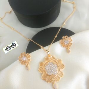 Pendant set